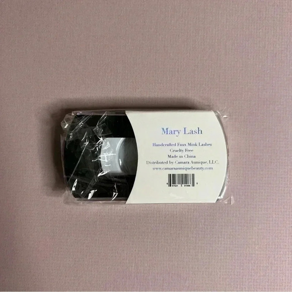 Camara Aunique Beauty Mary Lash Faux Mink Eyelashes - Picture 2 of 2